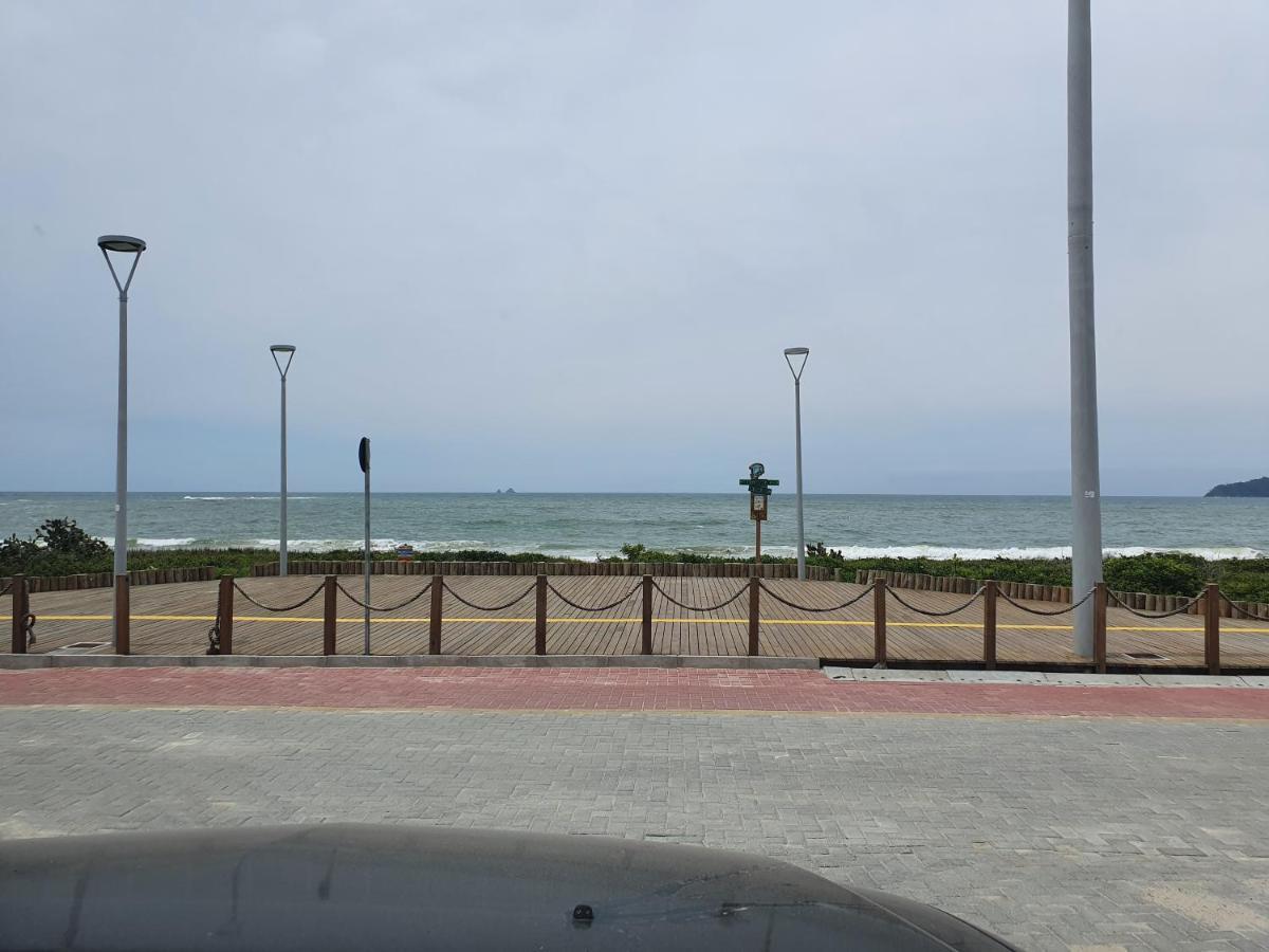 Apto Solar Da Praia Piçarras 외부 사진